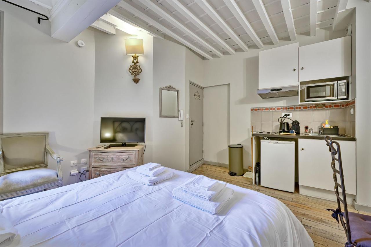 Au Coeur Des Papes, Dans Batisse De Charme Studios & Appartements En Coeur De Ville Авіньйон Екстер'єр фото