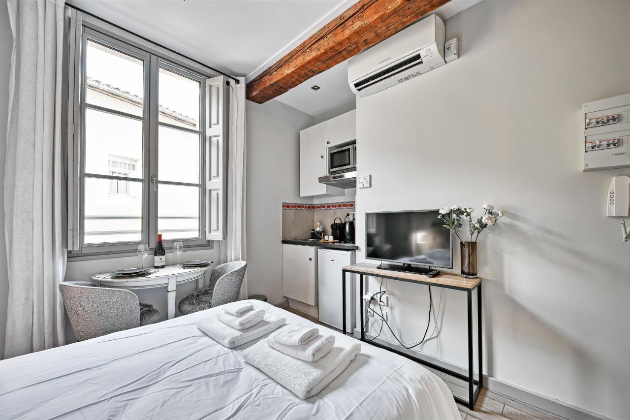 Au Coeur Des Papes, Dans Batisse De Charme Studios & Appartements En Coeur De Ville Авіньйон Екстер'єр фото