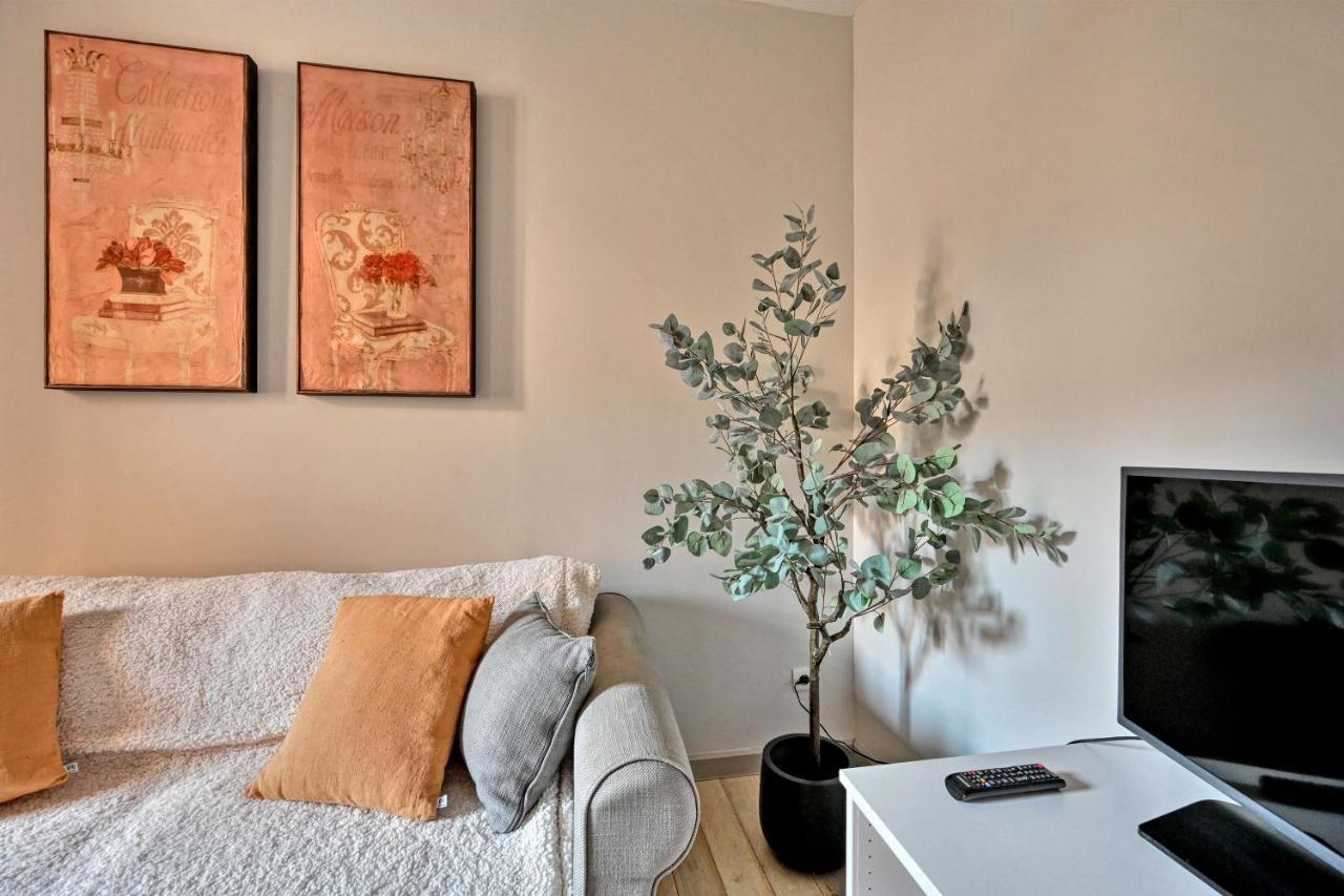 Au Coeur Des Papes, Dans Batisse De Charme Studios & Appartements En Coeur De Ville Авіньйон Екстер'єр фото