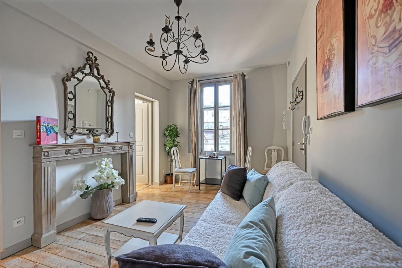 Au Coeur Des Papes, Dans Batisse De Charme Studios & Appartements En Coeur De Ville Авіньйон Екстер'єр фото