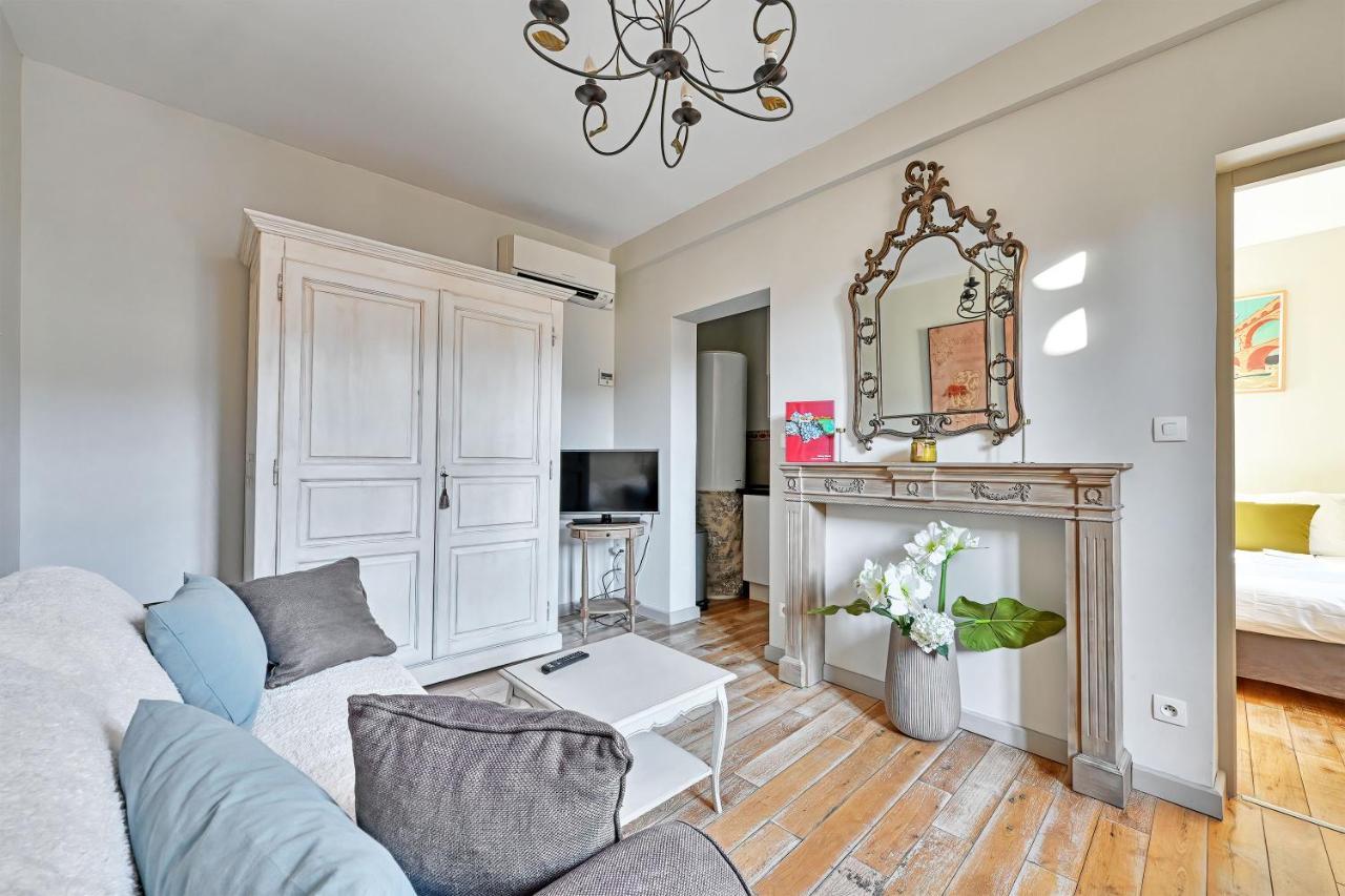Au Coeur Des Papes, Dans Batisse De Charme Studios & Appartements En Coeur De Ville Авіньйон Екстер'єр фото