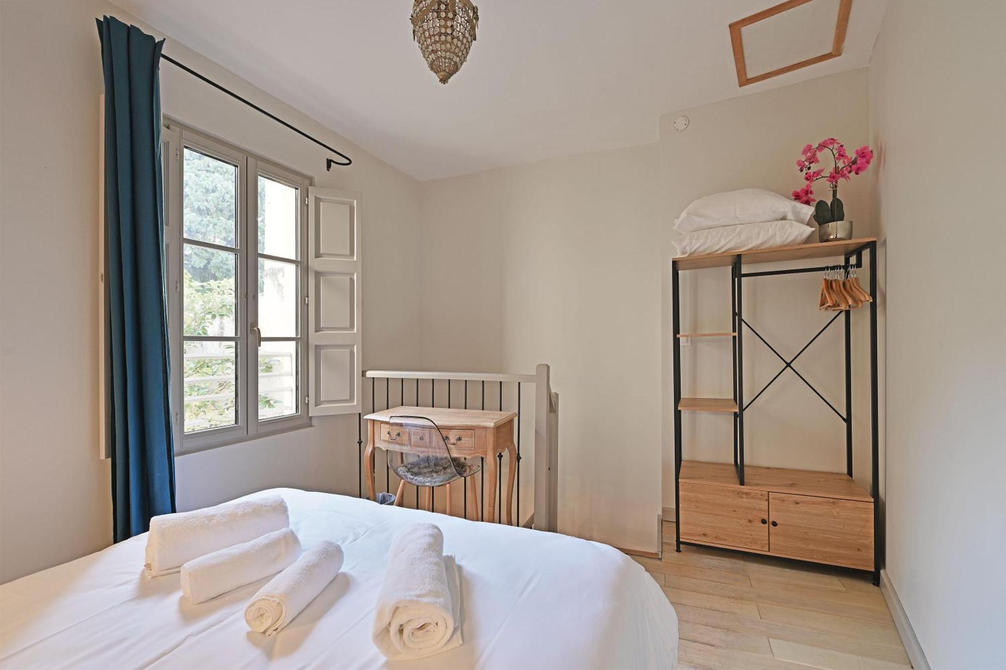 Au Coeur Des Papes, Dans Batisse De Charme Studios & Appartements En Coeur De Ville Авіньйон Екстер'єр фото